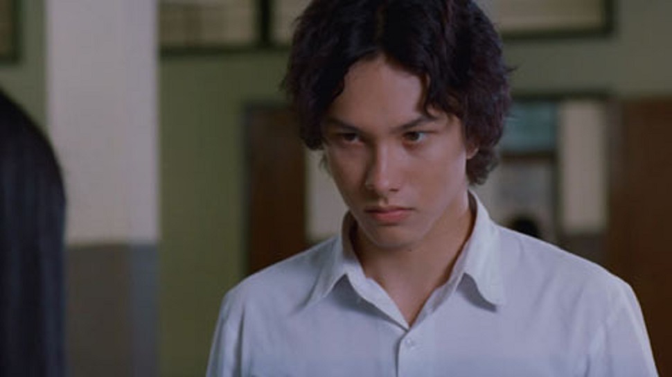 Adegan di film Ada Apa dengan Cinta.