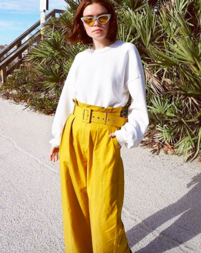 Tips mix and match wide-leg pants biar penampilan gak jadul