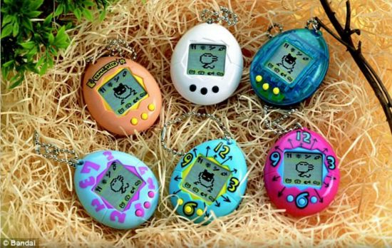 Bandai rilis ulang Tamagotchi jadul versi 1996