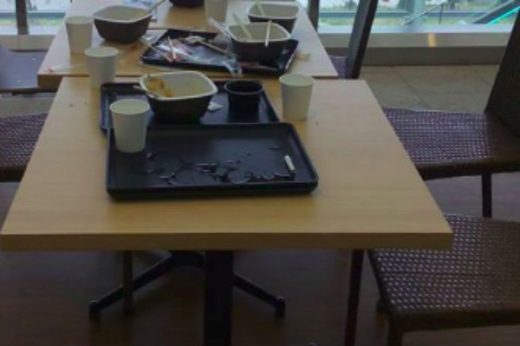 Bikin malu: Kelakuan turis Indonesia yang ninggalin sampah sembarangan di bandara Jepang