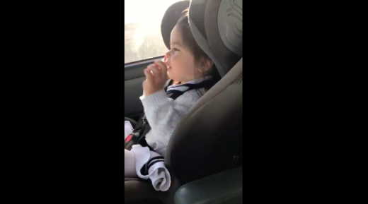 Don’t believe me just watch: balita imut joget dengan lagu ‘Uptown Funk’