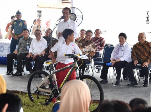 Jokowi ingin lebih banyak orang naik sepeda daripada kendaraan bermotor