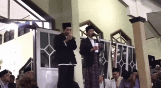 Video: Anak pesantren dapat sepeda setelah nge-beatbox depan Jokowi