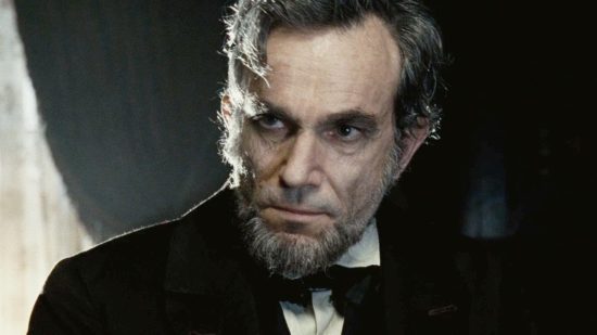 Salah satu aktor paling dihormati di Hollywood, Daniel Day Lewis pensiun dari dunia akting