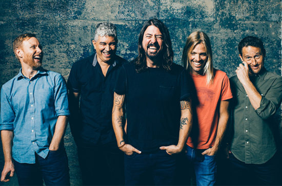 Nyebut Indonesia di Facebook, Foo Fighters bikin baper fans Tanah Air