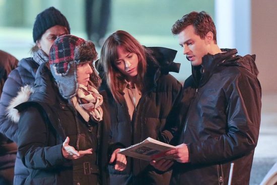 Sam Taylor-Johnson berharap gak pernah nyutradarain Fifty Shades of Grey