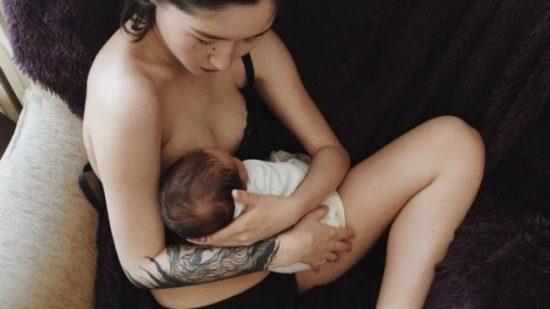 Foto anak presiden sedang menyusui picu kontroversi, dianggap tak bermoral