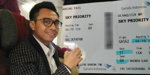 Pesawat overbooked, seorang pria mengaku dapat berkah karena bersabar dan tak marah