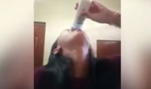 Perempuan muda rekam video dirinya minum shampo, diduga karena patah hati