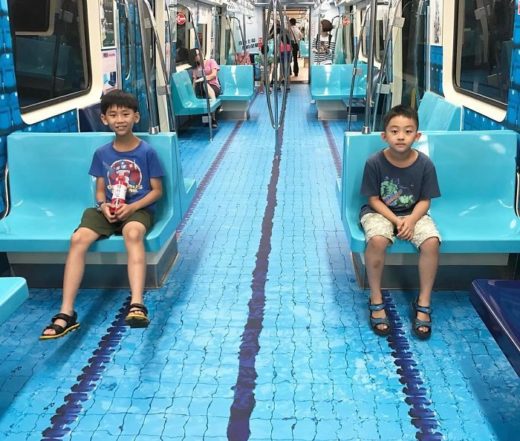 Cakep! Lantai MRT di Taiwan disulap menjadi mirip arena olahraga