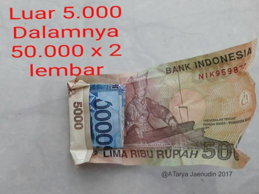 Jamaah masukan pecahan 50 ribu ke kotak amal masjid tapi dibungkus dengan uang kecil, kisahnya viral