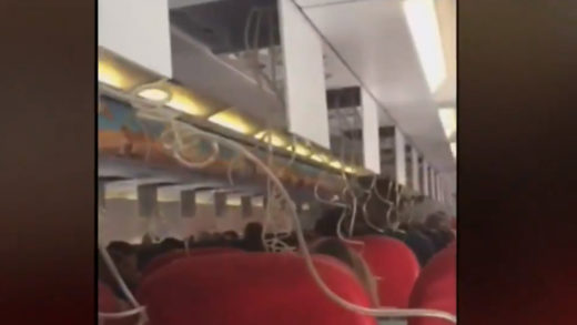 Video insiden menegangkan AirAsia Perth-Bali, awak kabin dilaporkan menangis dan berteriak ketakutan