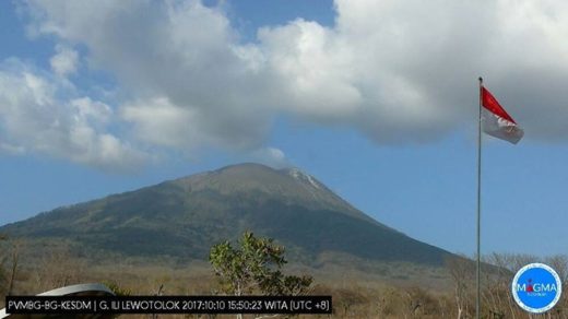 Watch: Rawan meletus, livestream keadaan Gunung Agung terkini