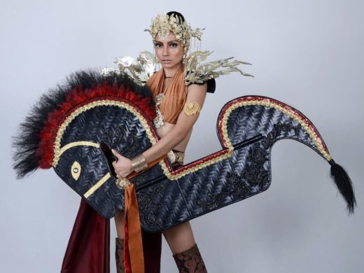 Miss Grand Malaysia 2017 pakai kostum âKuda Lumpingâ, netizen Indonesia ribut padahal diakui dari Jawa