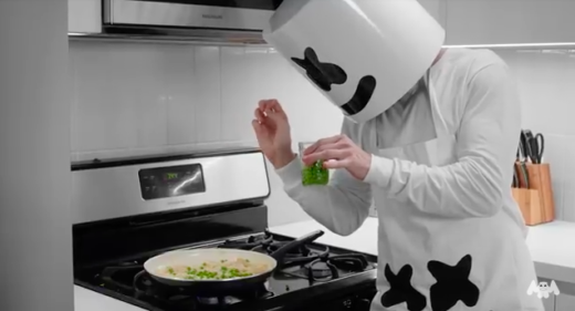 Cooking with Marshmello: Masak nasi goreng bareng sang DJ