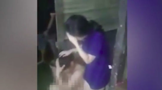 Mengarak, menganiaya hingga menelanjangi pasangan “mesum”, siapa lebih bermoral dari siapa kalau begini?