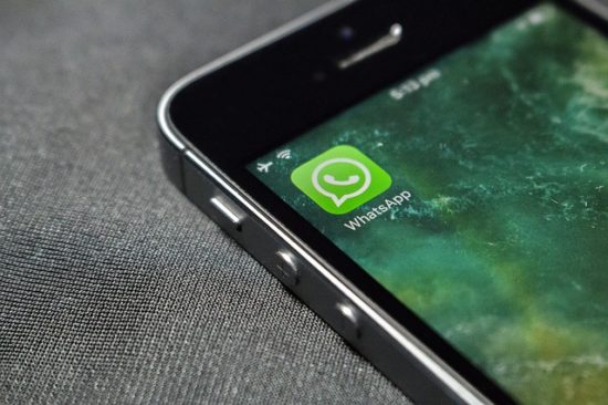 Ada konten GIF “porno” buat chatting di WhatsApp, Kominfo minta supaya difilter