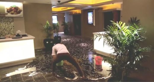 Oh my flood! Bioskop Planet Hollywood di Jakarta kebanjiran