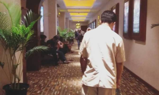 Yuk, buang sampah sendiri untuk meringankan tugas cleaning service bioskop