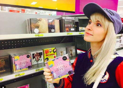 Album baru Paramore ‘After Laughter’ pop banget, jadi lupa kalau mereka band rock (Review)