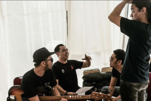 Lagu baru BLACKTEETH bagai teman nakal lama yang sekarang jadi guru BP