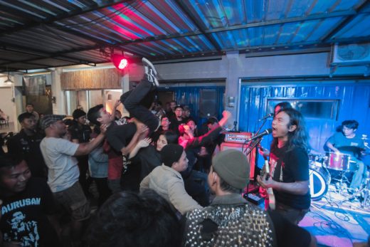 Band grindcore Semarang AK//47 tur Amerika, segera hancurkan LA