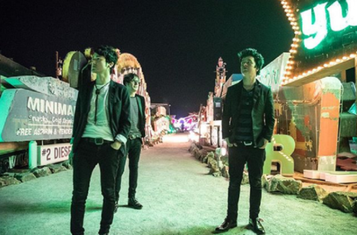 Green Day dirumorkan bubar, Billie Joe Armstrong maki fans yang benci proyek The Longshot