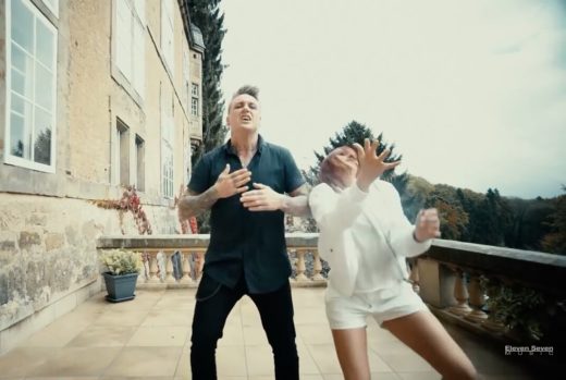 WATCH: Papa Roach rasa ‘Bruno Mars’ di videoklip ‘None of The Above’