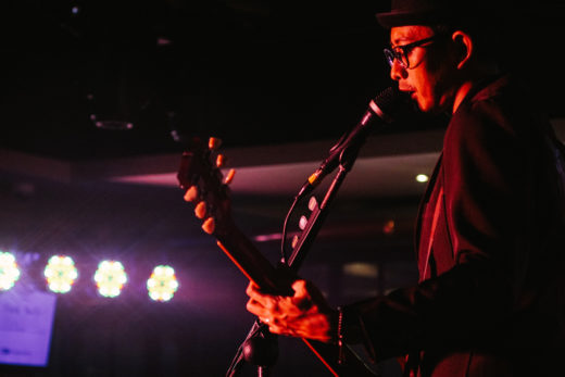 Ngobrol bareng gitaris Mocca, Riko Prayitno: Album ‘Lima’ dan bagaimana Mondo Gascaro terjebak di dalamnya