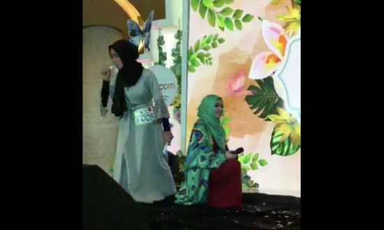 Video: Peserta audisi Hijab Hunt makan lampu neon