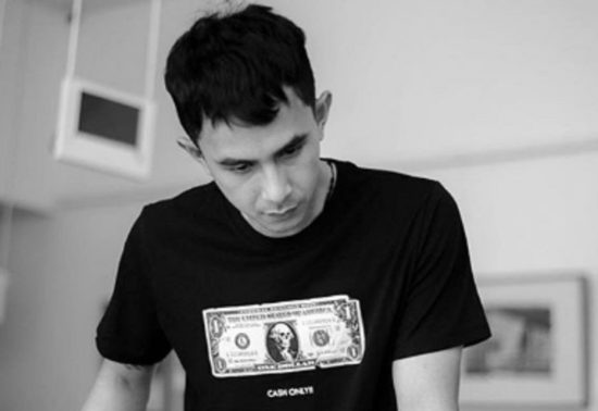 Aktor FTV ketahuan nge-vape di toilet pesawat, diamankan petugas bandara