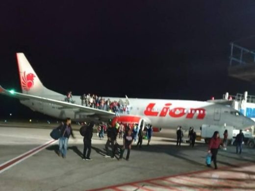 Lion Air polisikan penumpang pembuka jendela darurat saat dengar “bom”