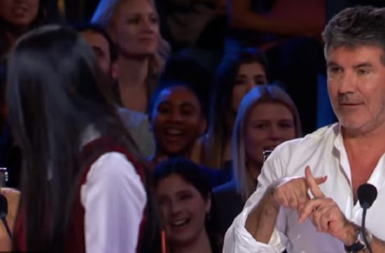 Simon Cowell ketakutan lihat The Sacred Riana di America’s Got Talent