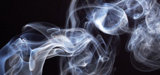 Anggota parlemen Jepang bentak pasien kanker paru yang sedang bersaksi soal bahaya asap rokok