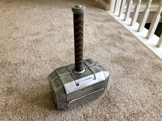 Kerennya set alat pertukangan berbentuk palunya Thor