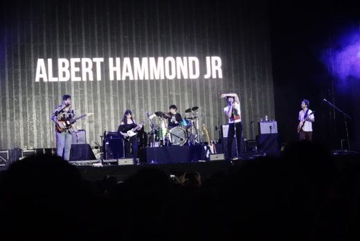Menyaksikan Albert Hammond Jr. bebas tanpa gitar (Review konser)