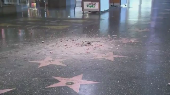 Bintang Donald Trump di Hollywood Walk of Fame dihancurkan