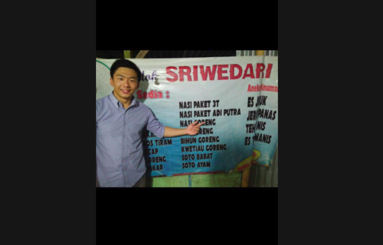 Pesennya itu melulu pas kuliah, jadi nama menu tenda nasi uduk deh