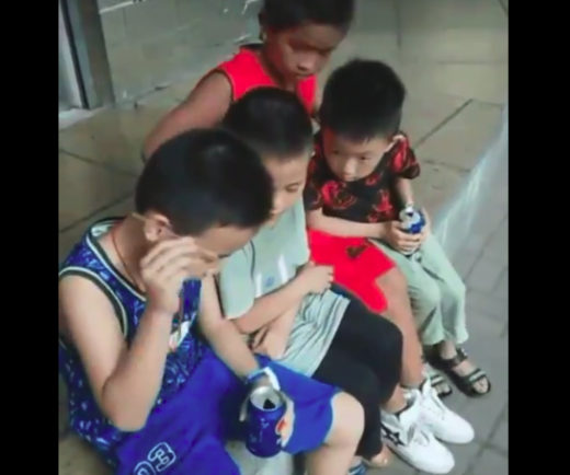 Video: Bocah-bocah kerjasama sulap, triknya kocak banget