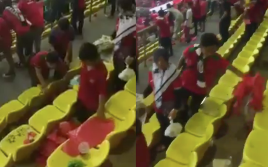 Bersihkan sampah di Stadion Patriot, suporter Timnas dipuji netizen