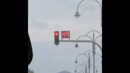 Lampu lalu lintas di Malaysia hitung mundurnya ngeselin banget