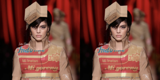 Foto Kendall Jenner pakai baju Indomie di catwalk viral