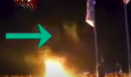 Video penampakan saat kemah: Kuntilanak apa asap api unggun?