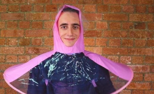 Ada “jaket payung” buat hujan, bentuknya menurutmu mirip apa?