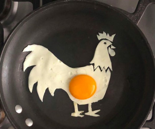 Telur ceplok jadi karya seni di tangan seniman Meksiko