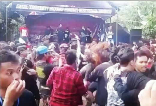 Anak-anak metal headbanging pakai lagu religi ‘Ya Habiba Qolbi’