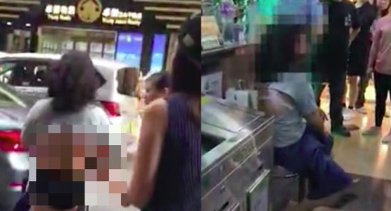 Perempuan ini dituduh copet HP, berusaha kabur dengan buka baju di jalanan