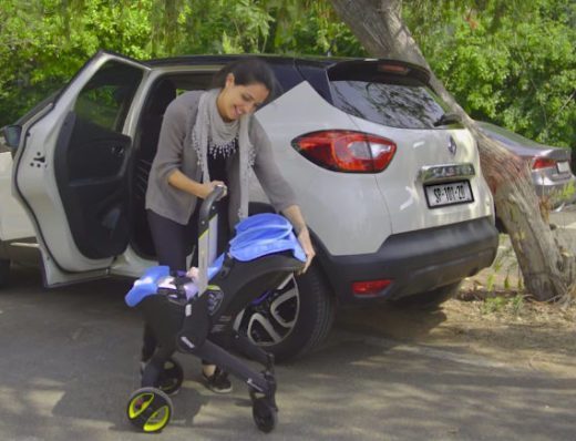 Canggih nih, kereta bayi bisa berubah jadi kursi mobil
