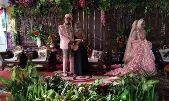 Cerita viral 6 tahun pacaran: Belum putus, ditinggal nikah, diundang pula