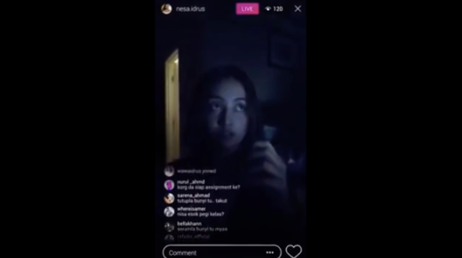Video viral: Asyik live Instagram, temannya tiba-tiba kesurupan